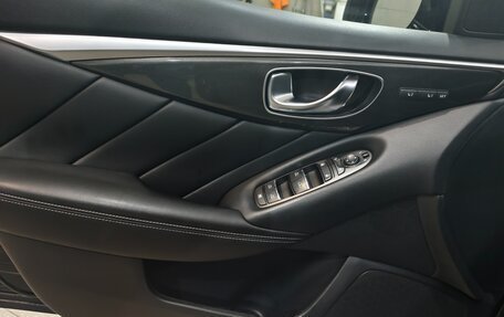 Infiniti Q50 I рестайлинг, 2015 год, 1 600 000 рублей, 10 фотография