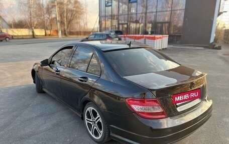 Mercedes-Benz C-Класс, 2008 год, 850 000 рублей, 4 фотография