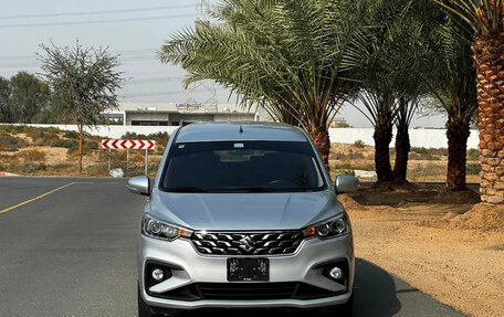 Suzuki Ertiga II, 2022 год, 1 820 000 рублей, 2 фотография