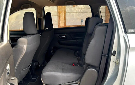 Suzuki Ertiga II, 2022 год, 1 820 000 рублей, 13 фотография