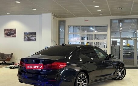 BMW 5 серия, 2019 год, 3 464 000 рублей, 2 фотография