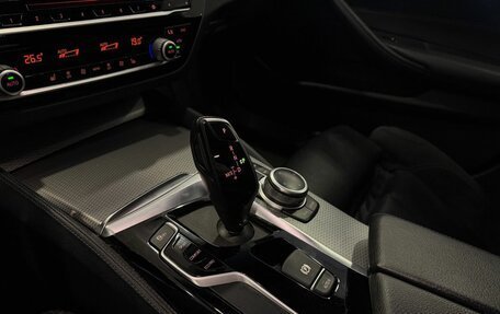 BMW 5 серия, 2019 год, 3 464 000 рублей, 14 фотография