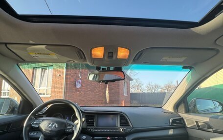 Hyundai Elantra VI рестайлинг, 2019 год, 1 600 000 рублей, 12 фотография