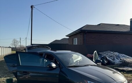 Hyundai Elantra VI рестайлинг, 2019 год, 1 600 000 рублей, 7 фотография