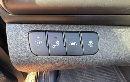 Hyundai Elantra VI рестайлинг, 2019 год, 1 600 000 рублей, 14 фотография