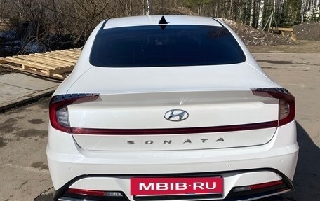 Hyundai Sonata VIII, 2021 год, 1 500 000 рублей, 2 фотография