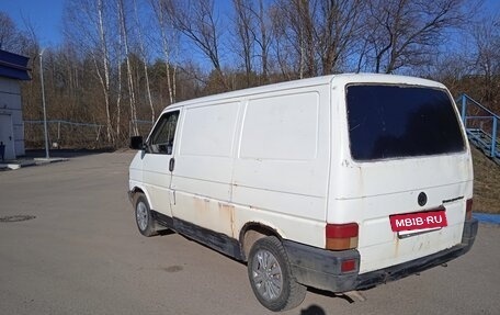 Volkswagen Transporter T4, 1992 год, 270 000 рублей, 2 фотография
