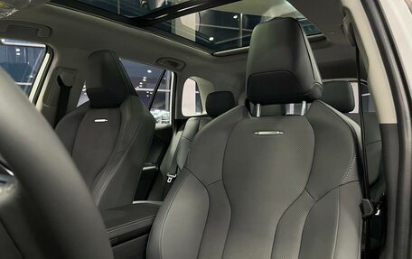 Toyota RAV4, 2025 год, 4 590 000 рублей, 11 фотография