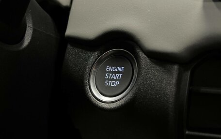 Toyota RAV4, 2025 год, 4 590 000 рублей, 17 фотография