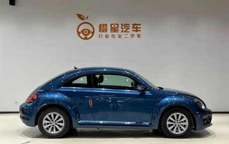 Volkswagen Beetle, 2018 год, 1 850 000 рублей, 3 фотография