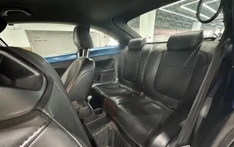 Volkswagen Beetle, 2018 год, 1 850 000 рублей, 9 фотография