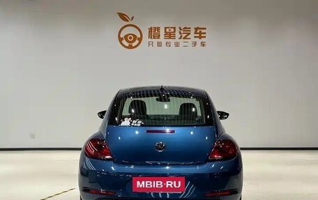 Volkswagen Beetle, 2018 год, 1 850 000 рублей, 5 фотография