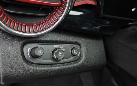 Chevrolet Trax, 2023 год, 1 530 000 рублей, 13 фотография