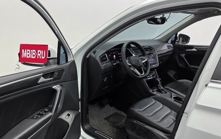 Volkswagen Tiguan II, 2022 год, 2 920 000 рублей, 10 фотография