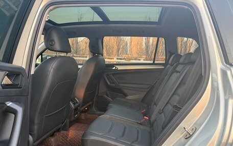 Volkswagen Tiguan II, 2020 год, 1 860 000 рублей, 9 фотография