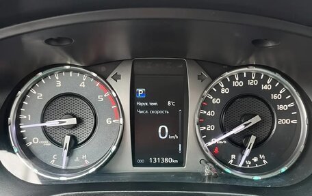 Toyota Hilux VIII, 2020 год, 5 750 000 рублей, 11 фотография