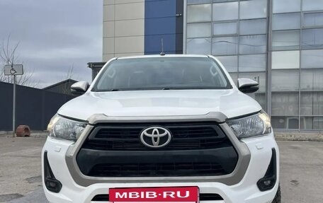 Toyota Hilux VIII, 2020 год, 5 750 000 рублей, 7 фотография