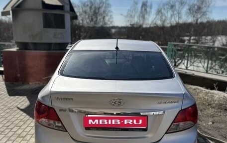 Hyundai Solaris II рестайлинг, 2011 год, 645 000 рублей, 2 фотография