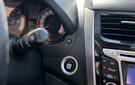 Hyundai Solaris II рестайлинг, 2011 год, 645 000 рублей, 5 фотография