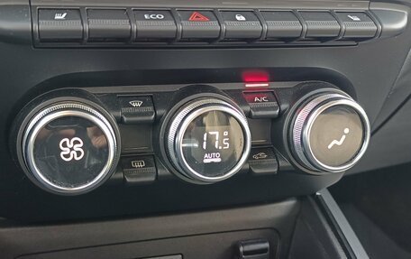 Renault Duster, 2021 год, 1 900 000 рублей, 19 фотография