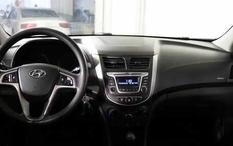 Hyundai Solaris II рестайлинг, 2014 год, 799 990 рублей, 13 фотография