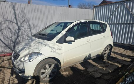 Mercedes-Benz A-Класс, 2012 год, 805 000 рублей, 2 фотография