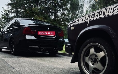 BMW 3 серия, 2005 год, 950 000 рублей, 8 фотография