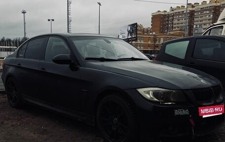 BMW 3 серия, 2005 год, 950 000 рублей, 3 фотография