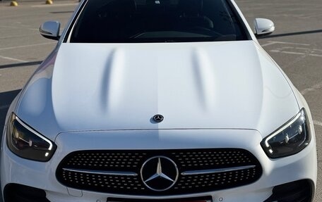 Mercedes-Benz E-Класс, 2021 год, 2 850 000 рублей, 1 фотография