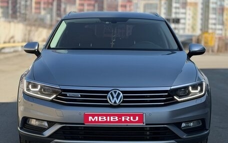 Volkswagen Passat B8 рестайлинг, 2017 год, 2 600 000 рублей, 1 фотография