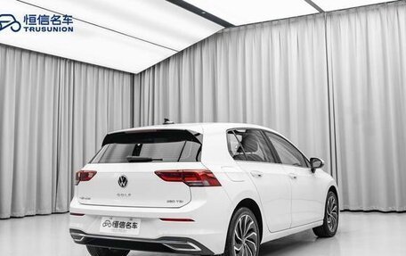 Volkswagen Golf VIII, 2022 год, 1 815 000 рублей, 6 фотография