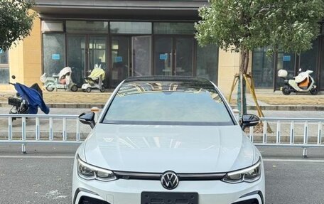 Volkswagen Golf VIII, 2022 год, 1 795 000 рублей, 2 фотография