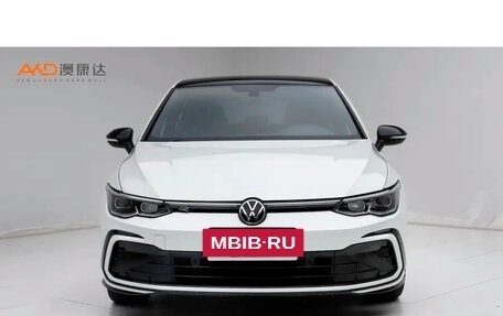 Volkswagen Golf VIII, 2022 год, 1 850 000 рублей, 2 фотография