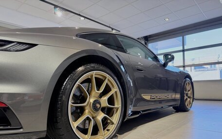 Porsche 911, 2022 год, 37 999 000 рублей, 7 фотография