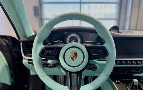 Porsche 911, 2022 год, 37 999 000 рублей, 15 фотография