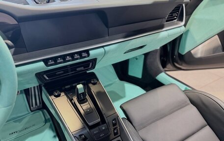 Porsche 911, 2022 год, 37 999 000 рублей, 24 фотография