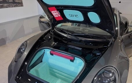 Porsche 911, 2022 год, 37 999 000 рублей, 20 фотография