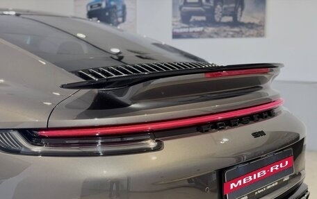 Porsche 911, 2022 год, 37 999 000 рублей, 11 фотография