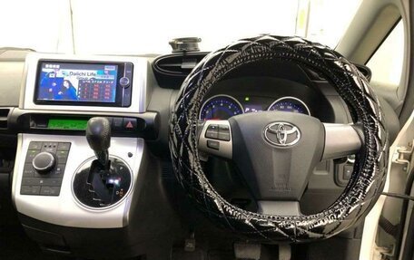 Toyota Wish II, 2013 год, 1 230 000 рублей, 5 фотография