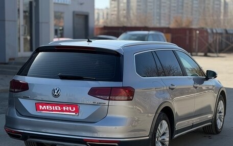 Volkswagen Passat B8 рестайлинг, 2017 год, 2 600 000 рублей, 4 фотография