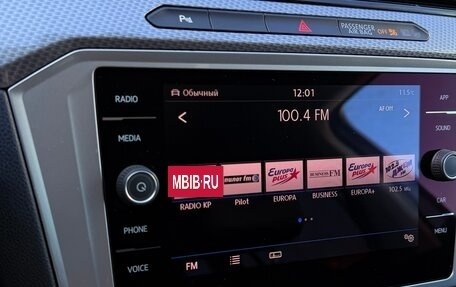 Volkswagen Passat B8 рестайлинг, 2017 год, 2 600 000 рублей, 13 фотография