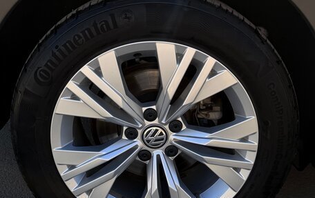 Volkswagen Passat B8 рестайлинг, 2017 год, 2 600 000 рублей, 22 фотография