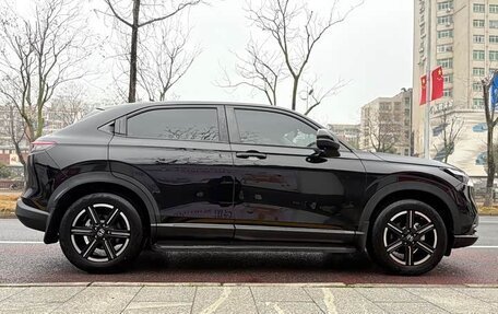 Honda Vezel, 2023 год, 2 120 000 рублей, 6 фотография