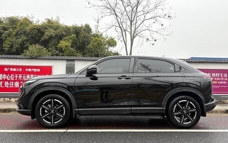 Honda Vezel, 2023 год, 2 120 000 рублей, 7 фотография