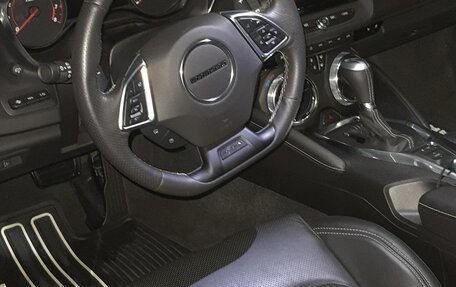 Chevrolet Camaro VI, 2016 год, 3 400 000 рублей, 12 фотография