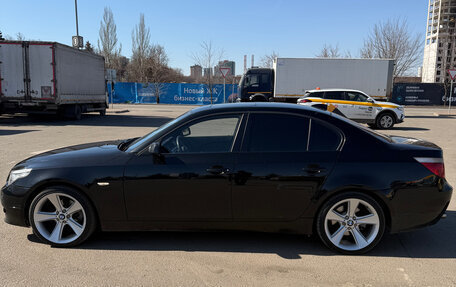 BMW 5 серия, 2004 год, 1 560 000 рублей, 2 фотография