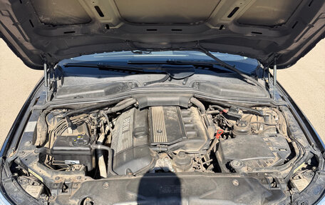 BMW 5 серия, 2004 год, 1 560 000 рублей, 19 фотография