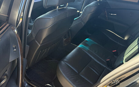 BMW 5 серия, 2004 год, 1 560 000 рублей, 14 фотография