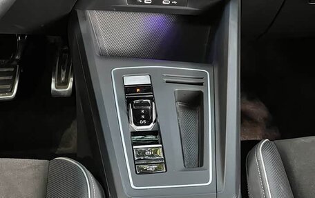 Volkswagen Golf VIII, 2023 год, 1 740 000 рублей, 20 фотография