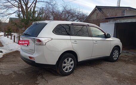 Mitsubishi Outlander III рестайлинг 3, 2012 год, 1 350 000 рублей, 4 фотография